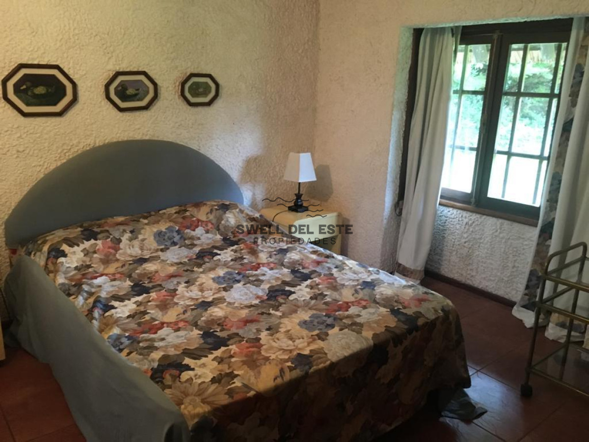 Casa ID.64 - Venta de Casa 5 dormitorios en Marly, Punta del Este.