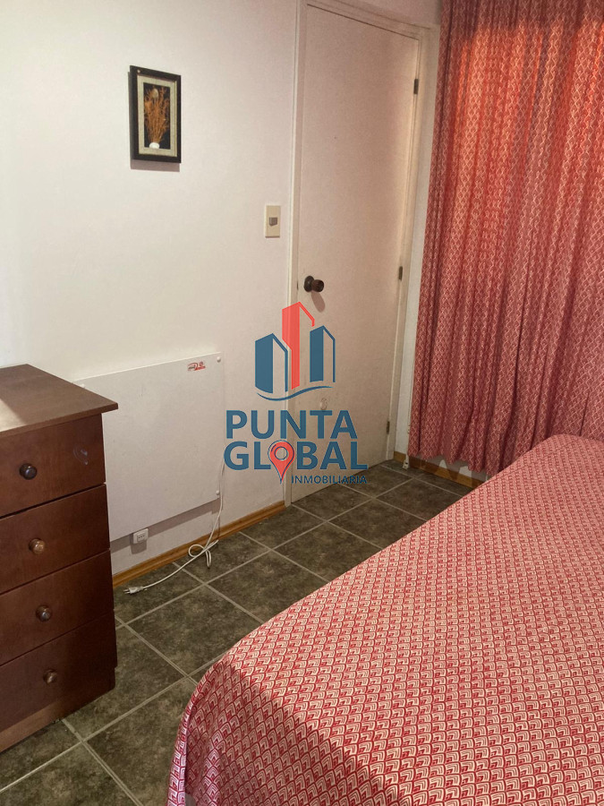 Apartamento ID.161 - Alquiler temporario de Apartamento de 4 dormitorios en Playa Mansa, Punta del Este