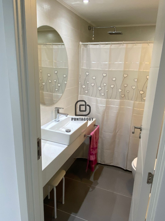 Apartamento ID.1372 - VENTA Y ALQUILER  2 dormitorios Peninsula Punta del Este