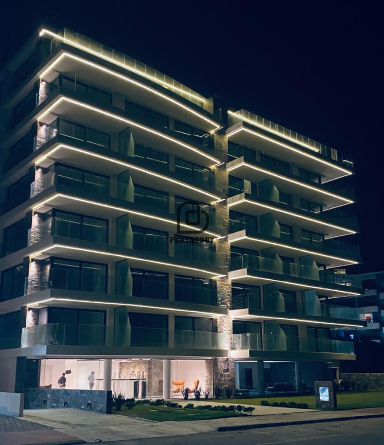 Apartamento ID.1372 - VENTA Y ALQUILER  2 dormitorios Peninsula Punta del Este