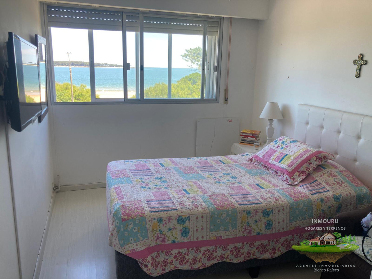 Apartamento ID.780 - Alquiler temporario de Apartamento de 4 dormitorios en Playa Mansa, Punta del Este