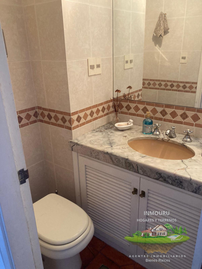 Apartamento ID.780 - Alquiler temporario de Apartamento de 4 dormitorios en Playa Mansa, Punta del Este