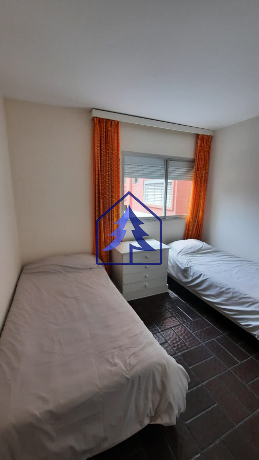 Apartamento ID.21 - Venta de apartamento de dos dormitorios en Playa Mansa, Punta del Este, Uruguay 