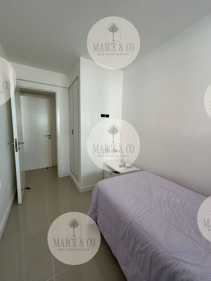 Apartamento ID.880 - Venta de Apartamento en Playa Brava, Punta del Este, Uruguay