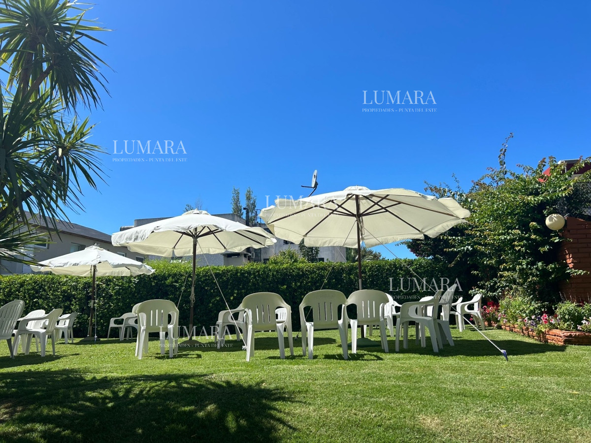 Apartamento ID.1081 - Alquiler invernal de apartamento de 4 dormitorios en Playa Mansa, Punta del Este
