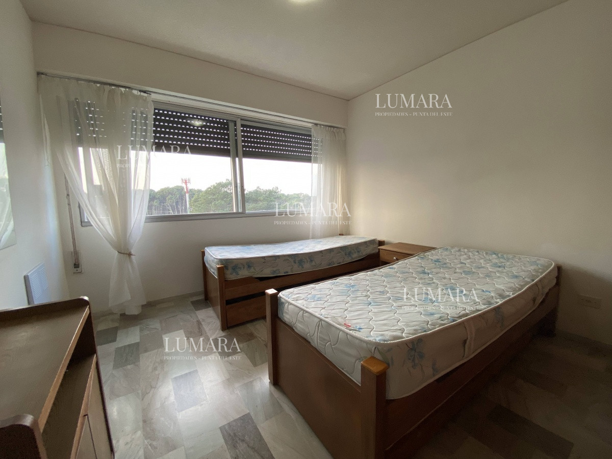 Apartamento ID.1141 - Venta de Apartamento de 3 dormitorios en Roosevelt, Punta del Este