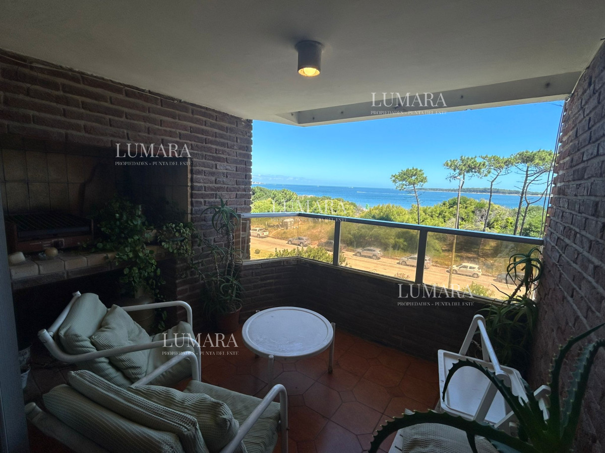Apartamento ID.1081 - Alquiler invernal de apartamento de 4 dormitorios en Playa Mansa, Punta del Este