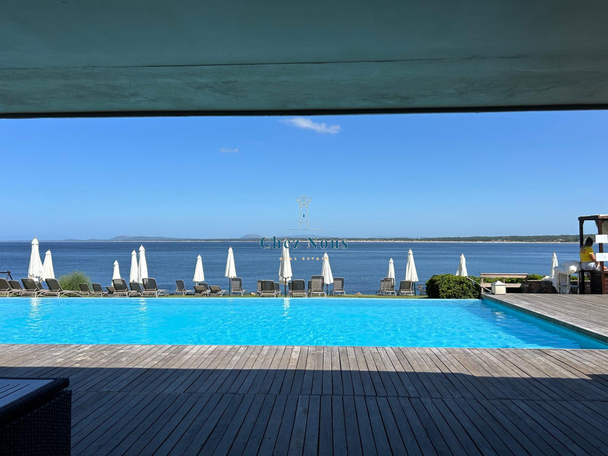 Apartamento ID.227 - Venta de Apartamento, 2 dormitorios. Punta Ballena, Punta del Este. 