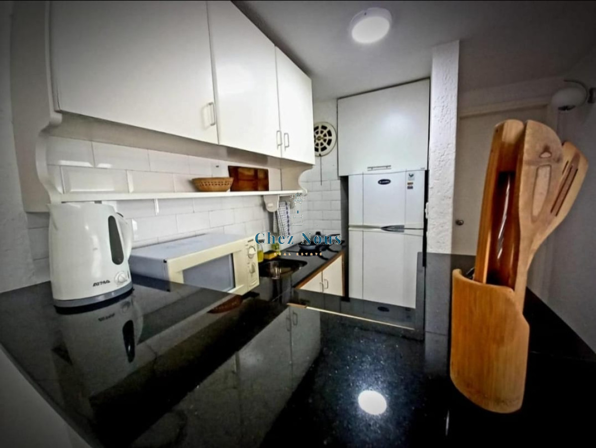 Apartamento ID.675 - Venta de Apartamento 1 dormitorio en Playa Mansa, Punta del Este.