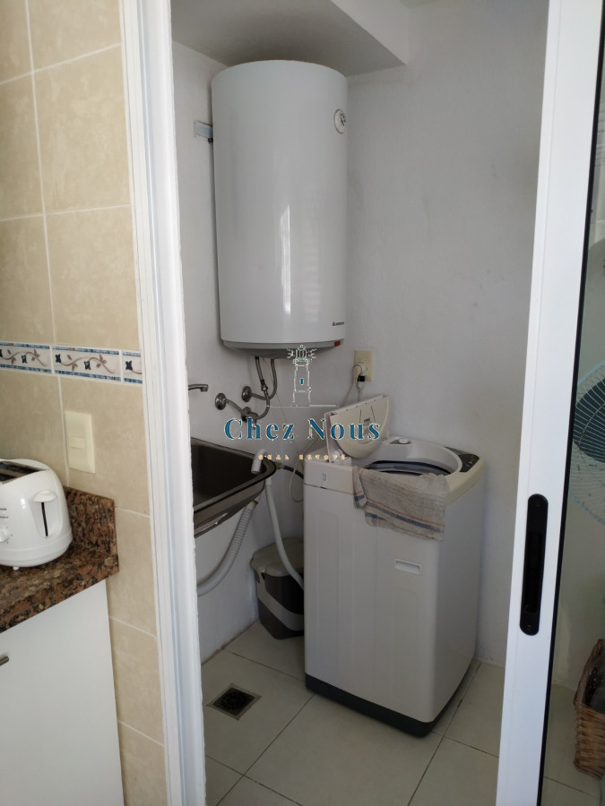 Apartamento ID.215 - Venta de Apartamento 3 dormitorios en Península, Punta del Este.