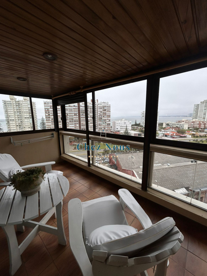 Apartamento ID.233 - Alquiler Invernal y temporada de Apartamento 2 dormitorios en Playa Brava, Punta del Este. 