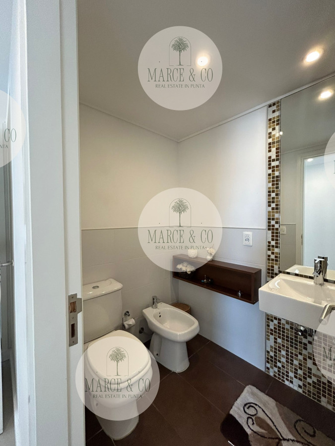 Apartamento ID.880 - Venta de Apartamento en Playa Brava, Punta del Este, Uruguay