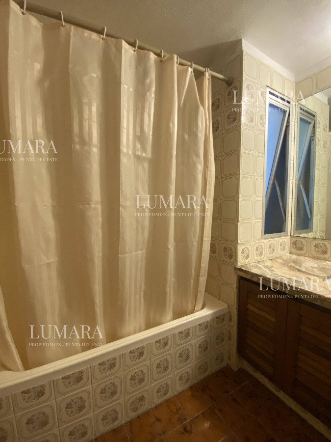 Apartamento ID.1141 - Venta de Apartamento de 3 dormitorios en Roosevelt, Punta del Este