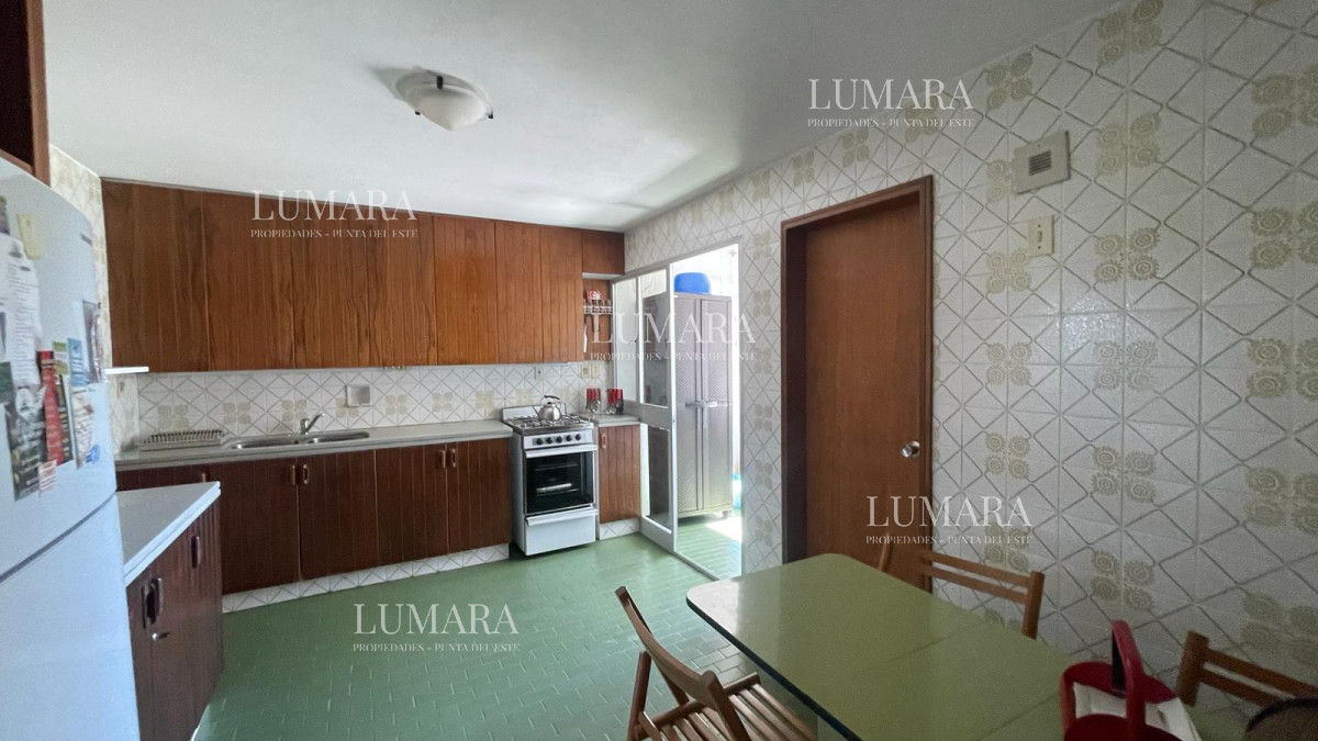 Apartamento ID.226 - Venta de apartamento 3 dormitorios en Roosevelt, Punta del Este.