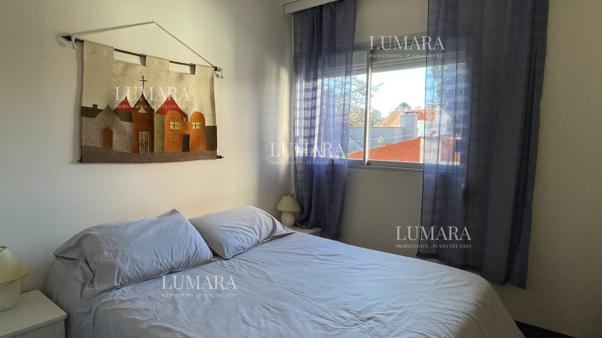 Apartamento ID.568 - Venta de apartamento de dos dormitorios en Playa Mansa, Punta del Este, Uruguay 