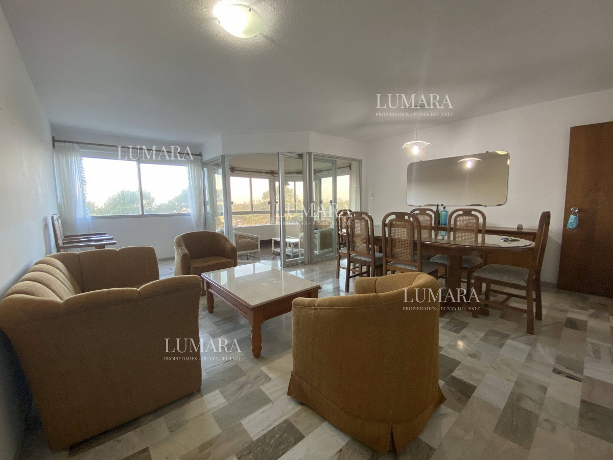 Apartamento ID.1141 - Venta de Apartamento de 3 dormitorios en Roosevelt, Punta del Este