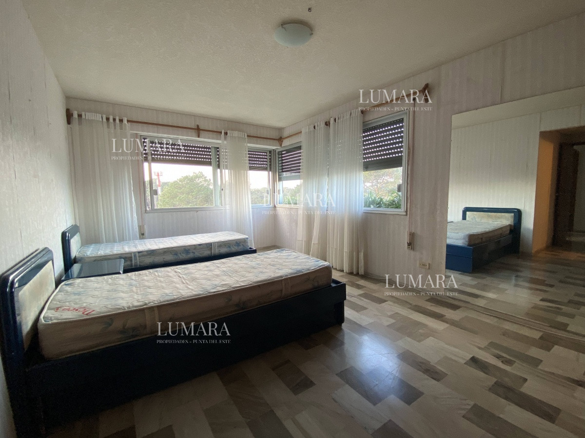 Apartamento ID.1141 - Venta de Apartamento de 3 dormitorios en Roosevelt, Punta del Este