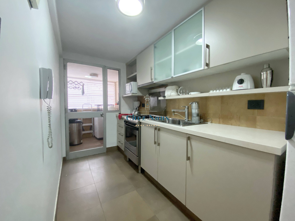 Apartamento ID.209 - Venta de Apartamento 2 dormitorios en Playa Mansa, Punta del Este.