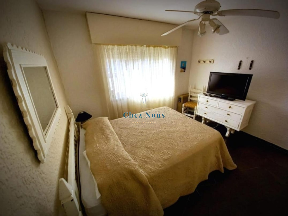 Apartamento ID.675 - Venta de Apartamento 1 dormitorio en Playa Mansa, Punta del Este.