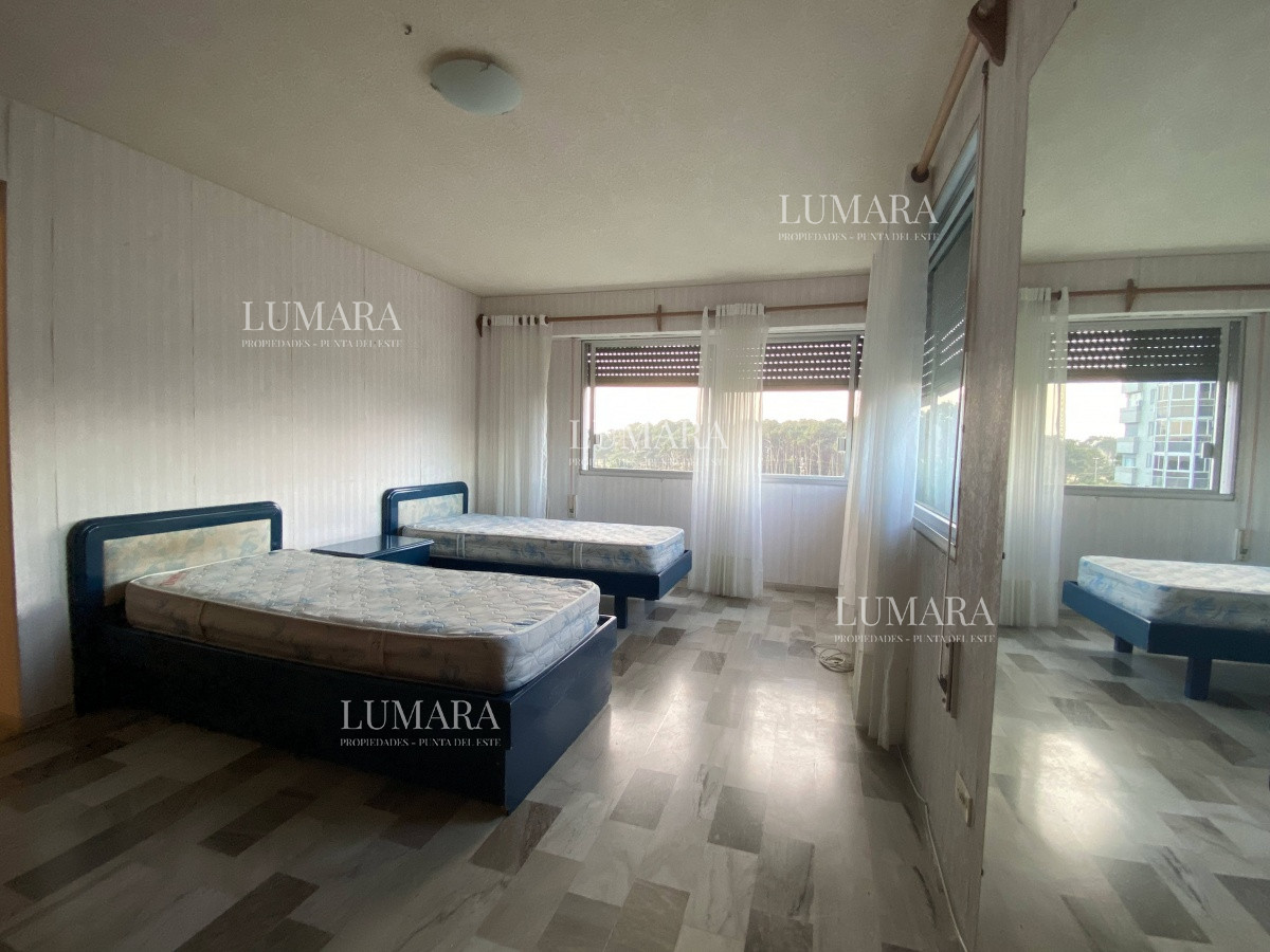 Apartamento ID.1141 - Venta de Apartamento de 3 dormitorios en Roosevelt, Punta del Este