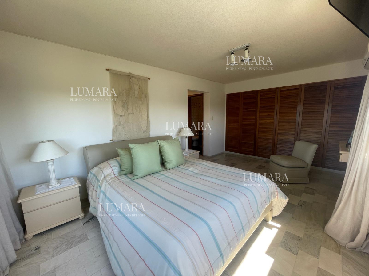 Apartamento ID.226 - Venta de apartamento 3 dormitorios en Roosevelt, Punta del Este.