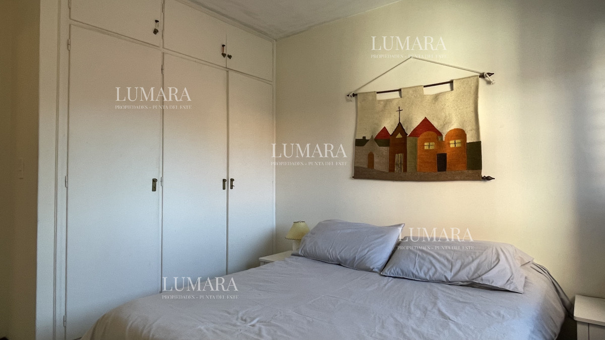 Apartamento ID.568 - Venta de apartamento de dos dormitorios en Playa Mansa, Punta del Este, Uruguay 