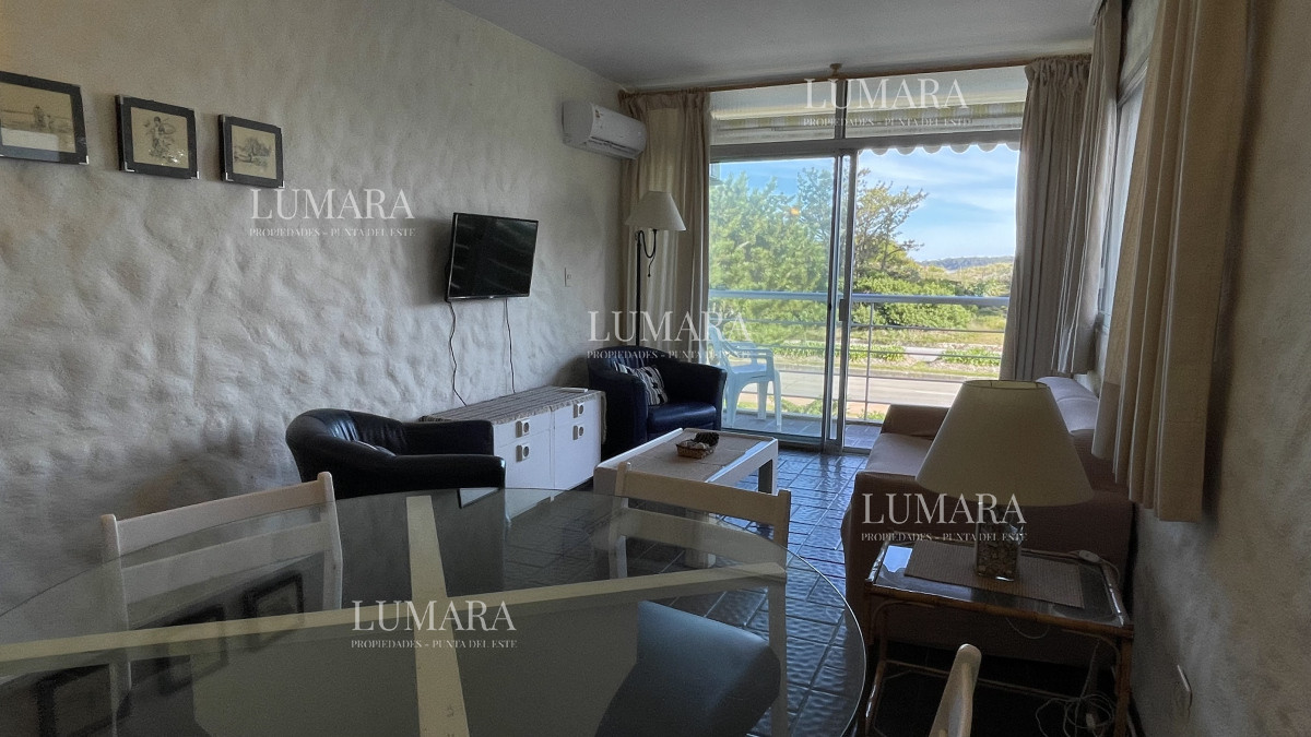 Apartamento ID.568 - Venta de apartamento de dos dormitorios en Playa Mansa, Punta del Este, Uruguay 