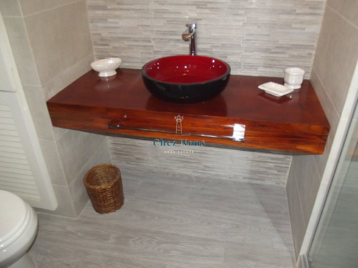 Apartamento ID.216 - Venta apartamento 3 dormitorios, Península, Punta del Este.