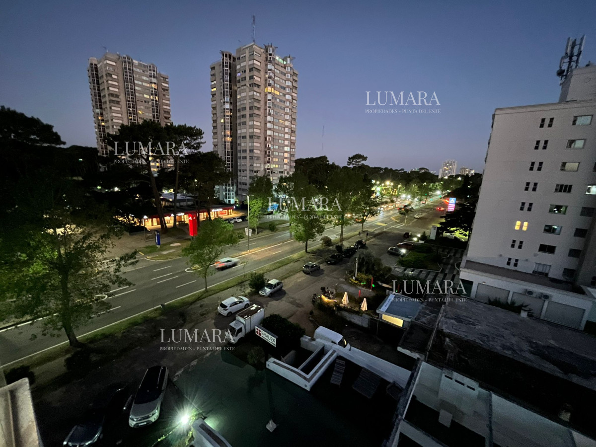 Apartamento ID.208 - Venta apartamento 2 dormitorios sobre Roosevelt