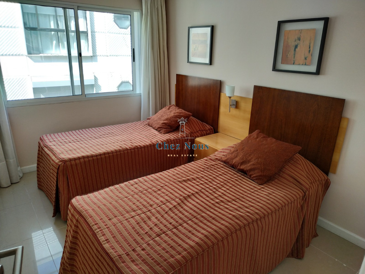 Apartamento ID.215 - Venta de Apartamento 3 dormitorios en Península, Punta del Este.