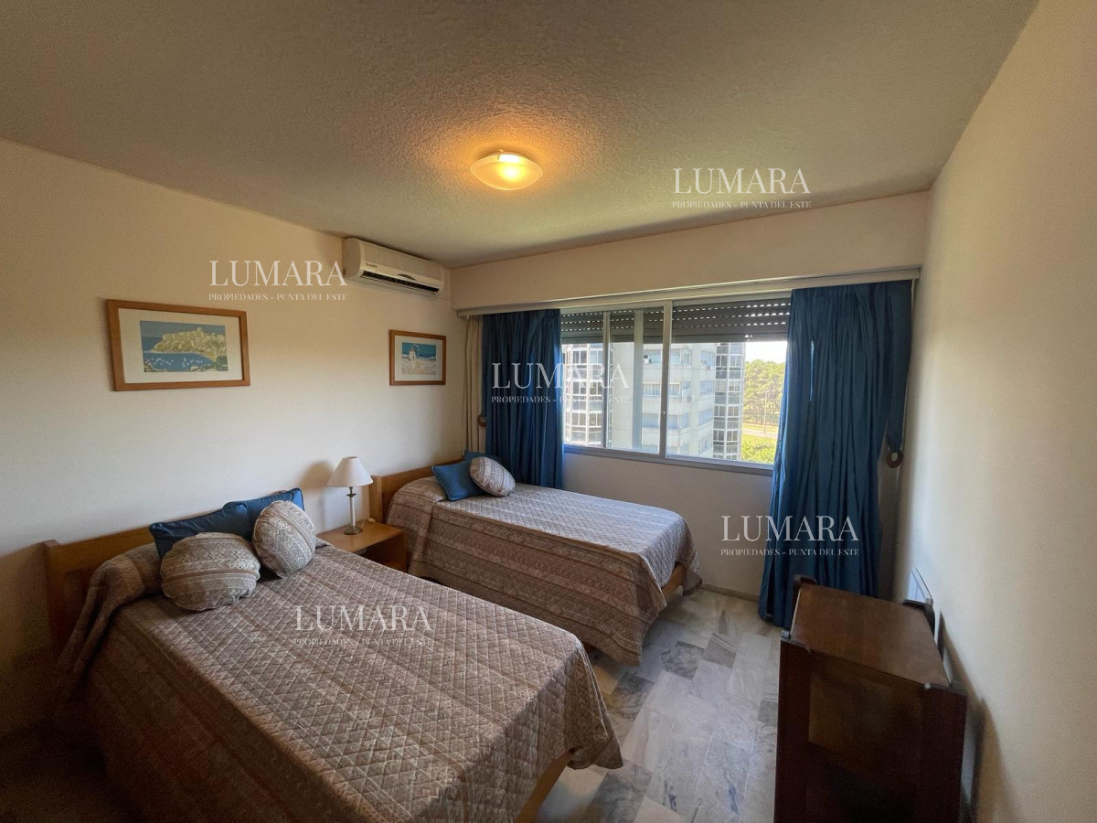 Apartamento ID.226 - Venta de apartamento 3 dormitorios en Roosevelt, Punta del Este.