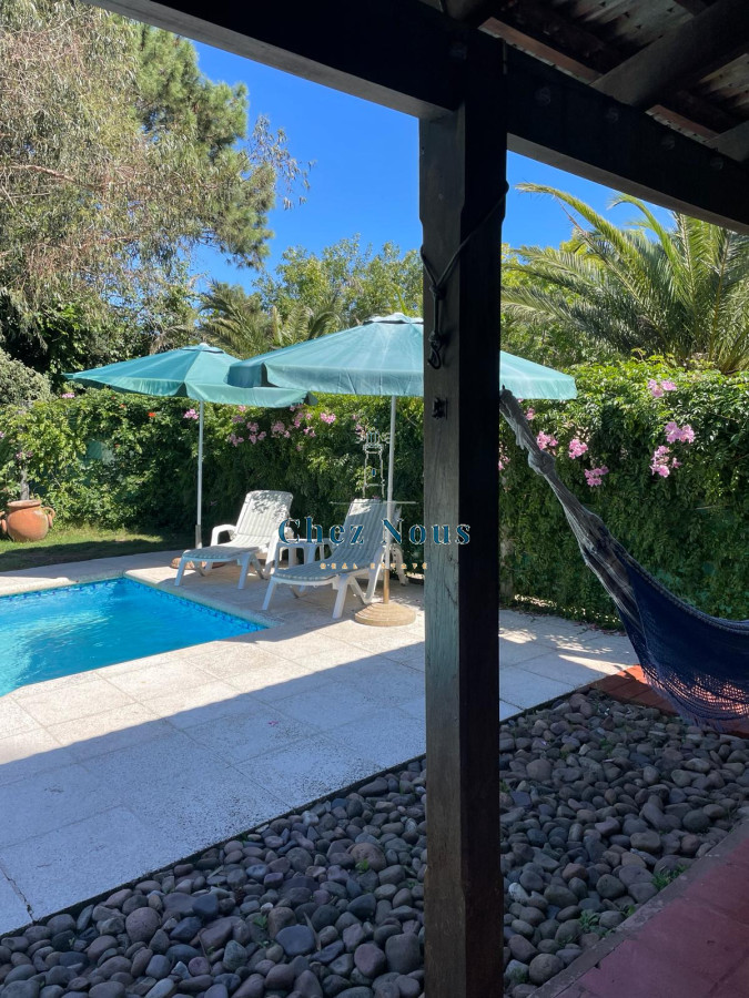 Casa ID.724 - Venta de casa de 4 dormitorios en Beverly Hills, Punta del Este