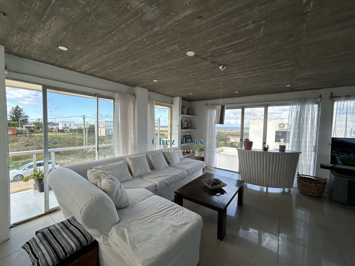 Casa ID.260 - Alquiler anual de casa de 3 dormitorios en Balneario Buenos Aires 