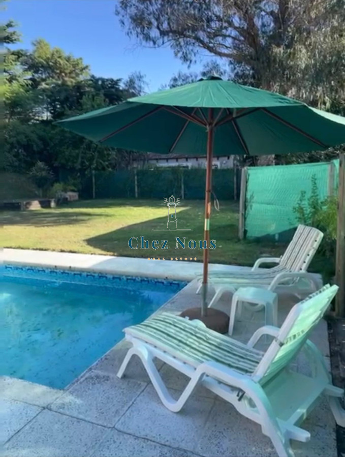 Casa ID.724 - Venta de casa de 4 dormitorios en Beverly Hills, Punta del Este