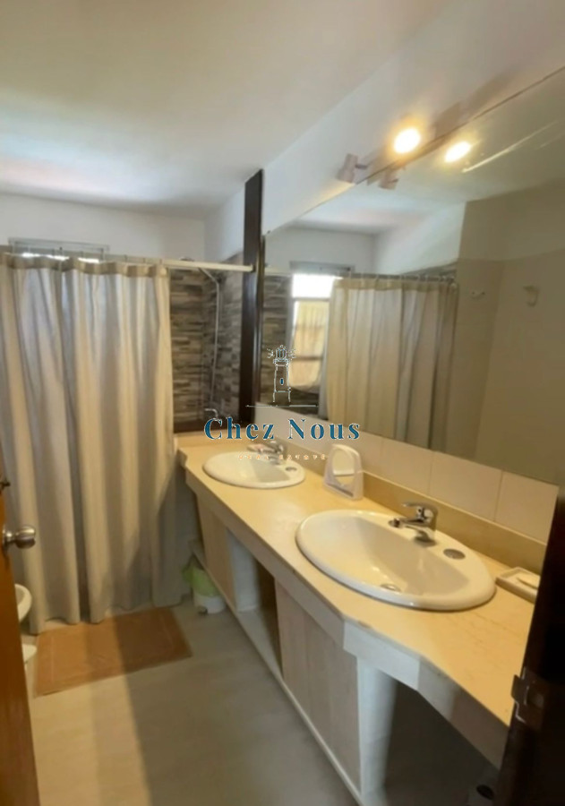 Casa ID.724 - Venta de casa de 4 dormitorios en Beverly Hills, Punta del Este