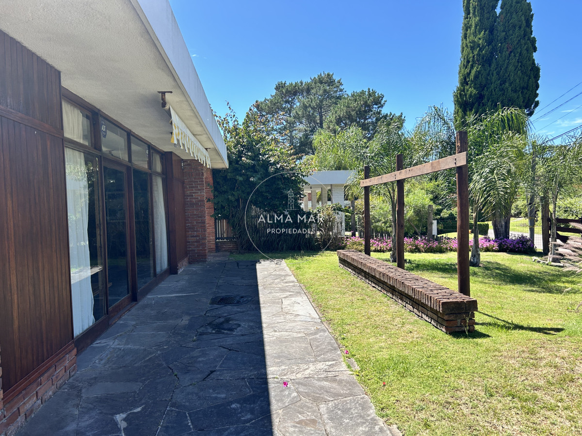 Casa ID.447 - Alquiler de Temporada de casa de 3 dormitorios en Punta del Este, Uruguay