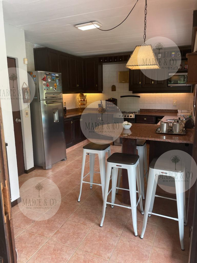 Casa ID.724 - Venta de casa de 4 dormitorios en Beverly Hills, Punta del Este