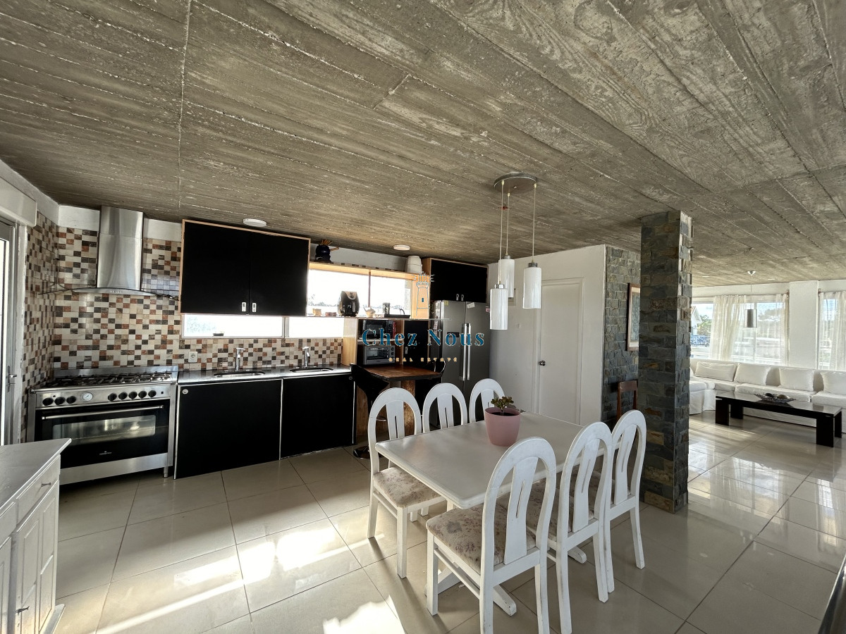 Casa ID.260 - Alquiler anual de casa de 3 dormitorios en Balneario Buenos Aires 