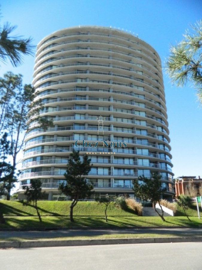Apartamento ID.211 - Venta de Apartamento 3 dormitorios en Roosevelt, Punta del Este.