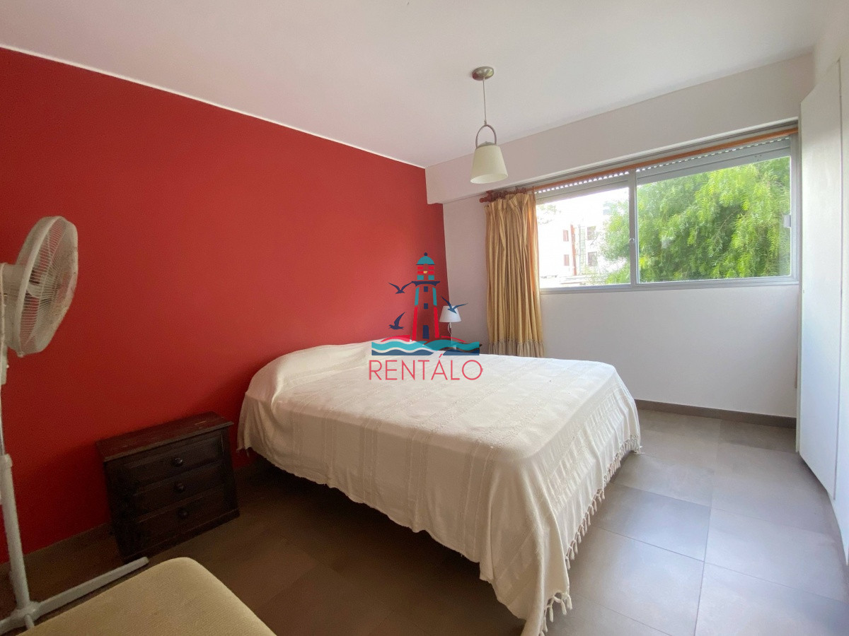 Apartamento ID.310 - Venta de Apartamento 2 dormitorios en Playa Mansa, Punta del Este.
