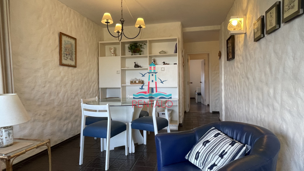 Apartamento ID.140 - Venta de apartamento de dos dormitorios en Playa Mansa, Punta del Este, Uruguay 