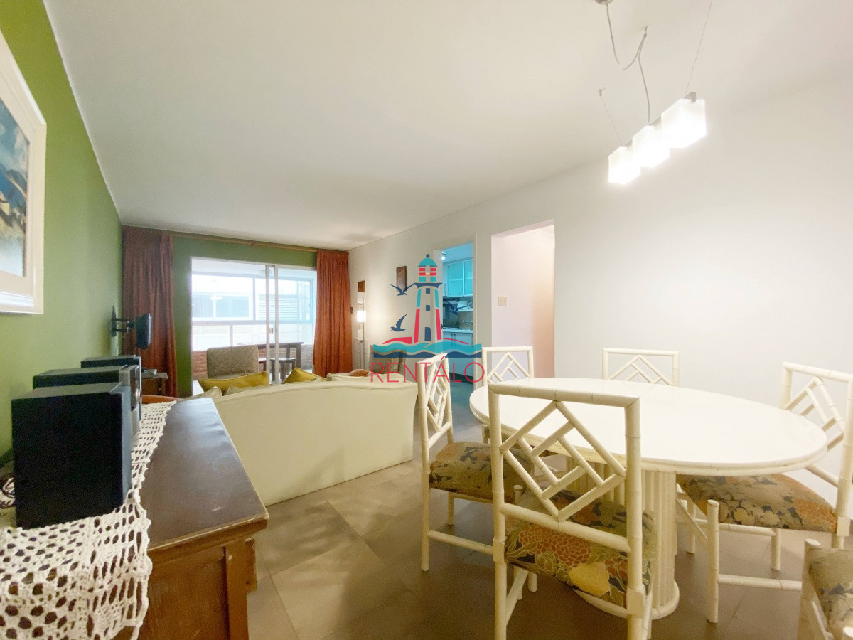 Apartamento ID.310 - Venta de Apartamento 2 dormitorios en Playa Mansa, Punta del Este.