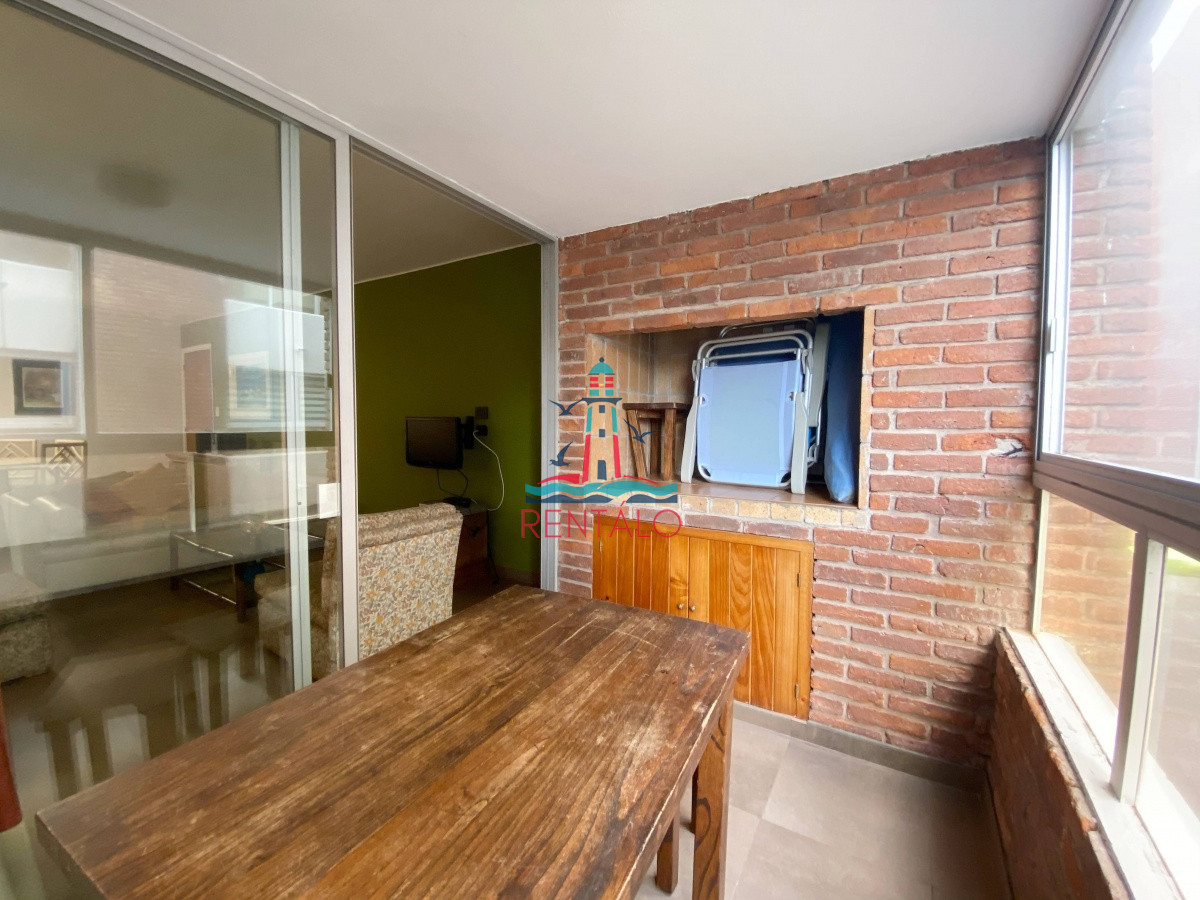 Apartamento ID.310 - Venta de Apartamento 2 dormitorios en Playa Mansa, Punta del Este.