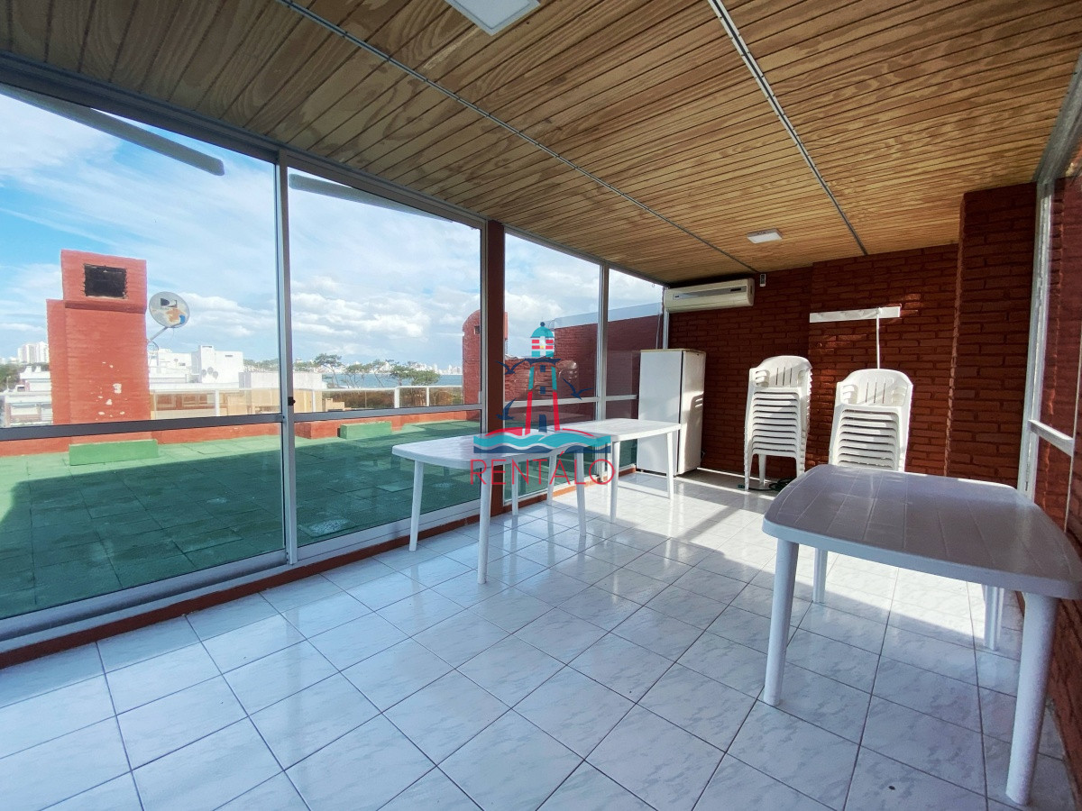 Apartamento ID.310 - Venta de Apartamento 2 dormitorios en Playa Mansa, Punta del Este.