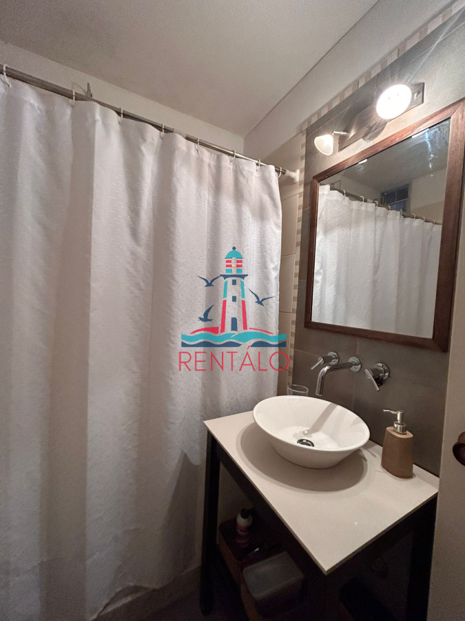 Apartamento ID.140 - Venta de apartamento de dos dormitorios en Playa Mansa, Punta del Este, Uruguay 