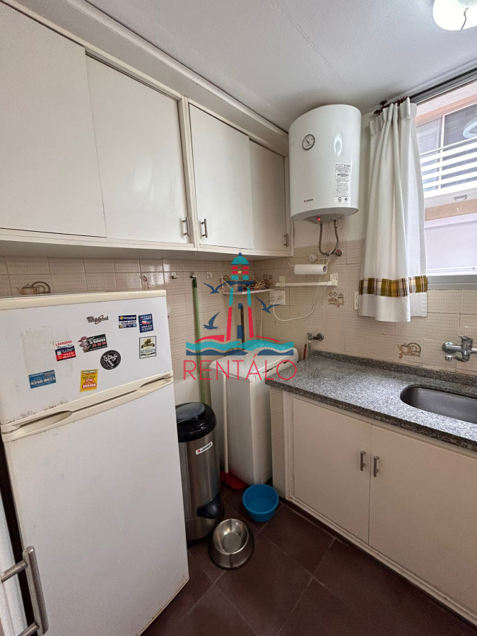 Apartamento ID.140 - Venta de apartamento de dos dormitorios en Playa Mansa, Punta del Este, Uruguay 
