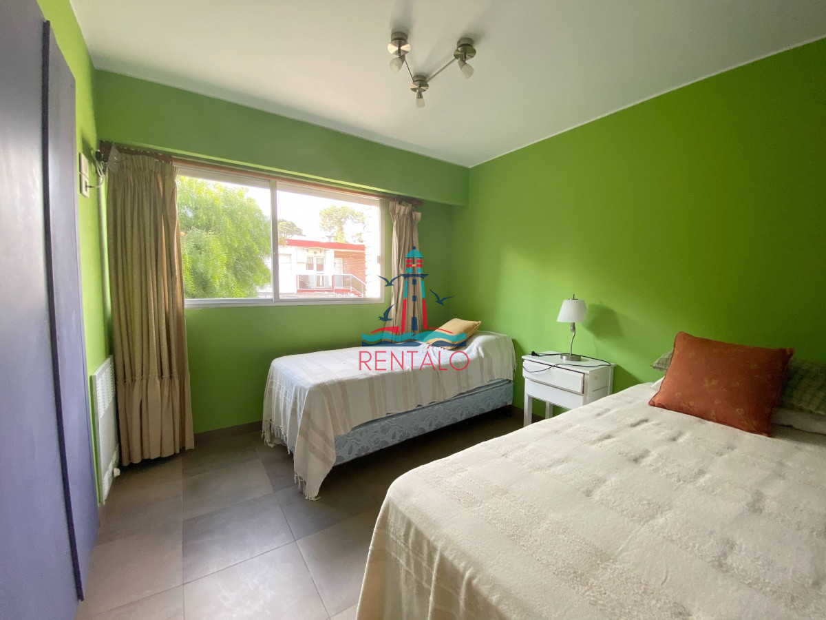 Apartamento ID.310 - Venta de Apartamento 2 dormitorios en Playa Mansa, Punta del Este.