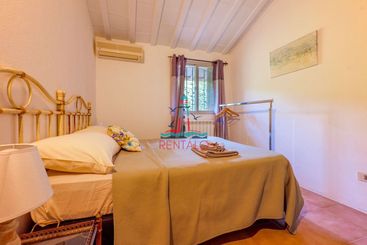 Casa ID.240 - Casa en venta 5 dormitorios en Punta del este Rincon del Indio