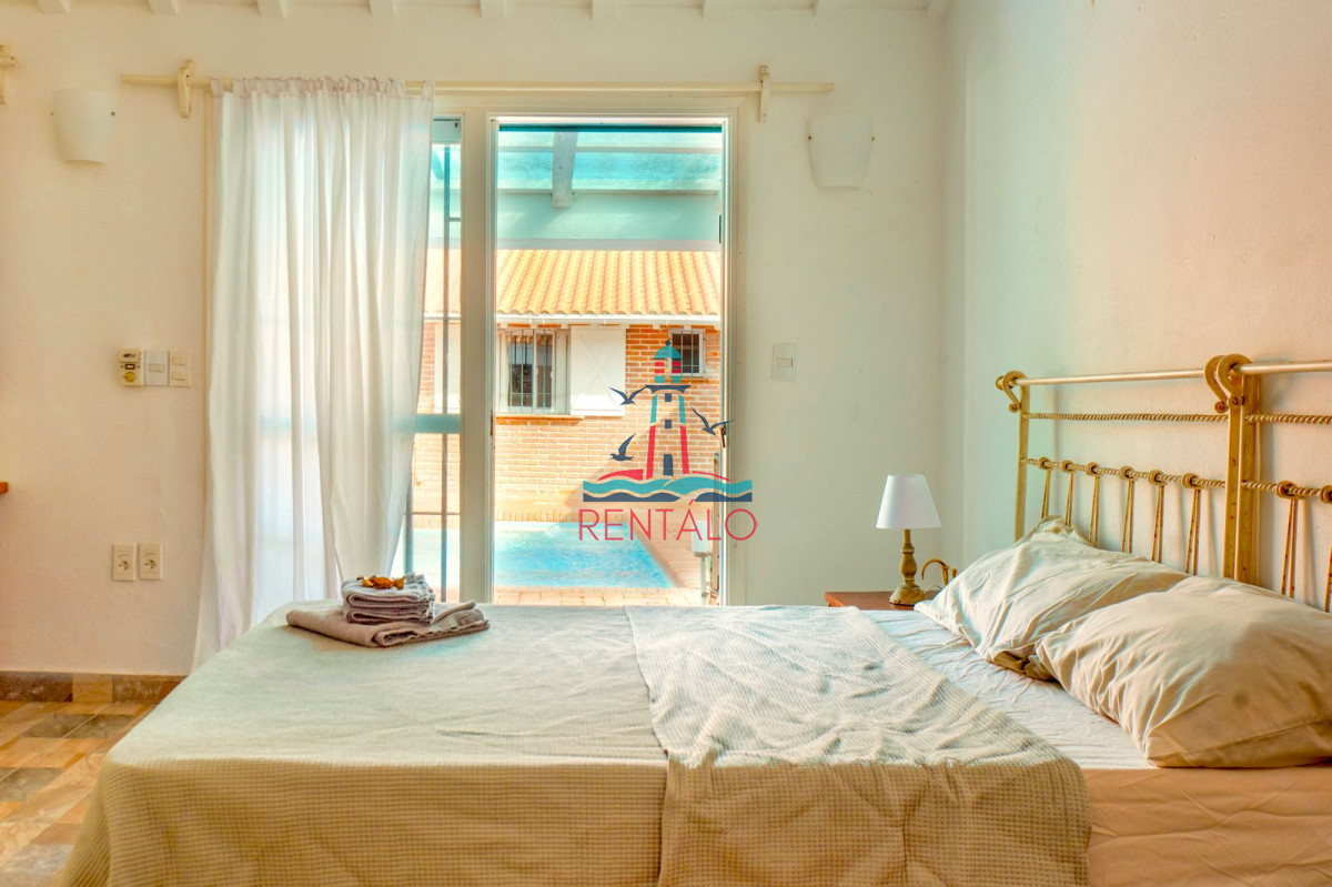 Casa ID.240 - Casa en venta 5 dormitorios en Punta del este Rincon del Indio