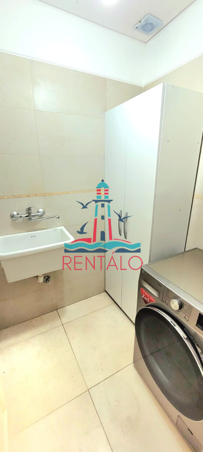 Casa ID.241 - Casa en venta de 4 dormitorios en Punta del este 
